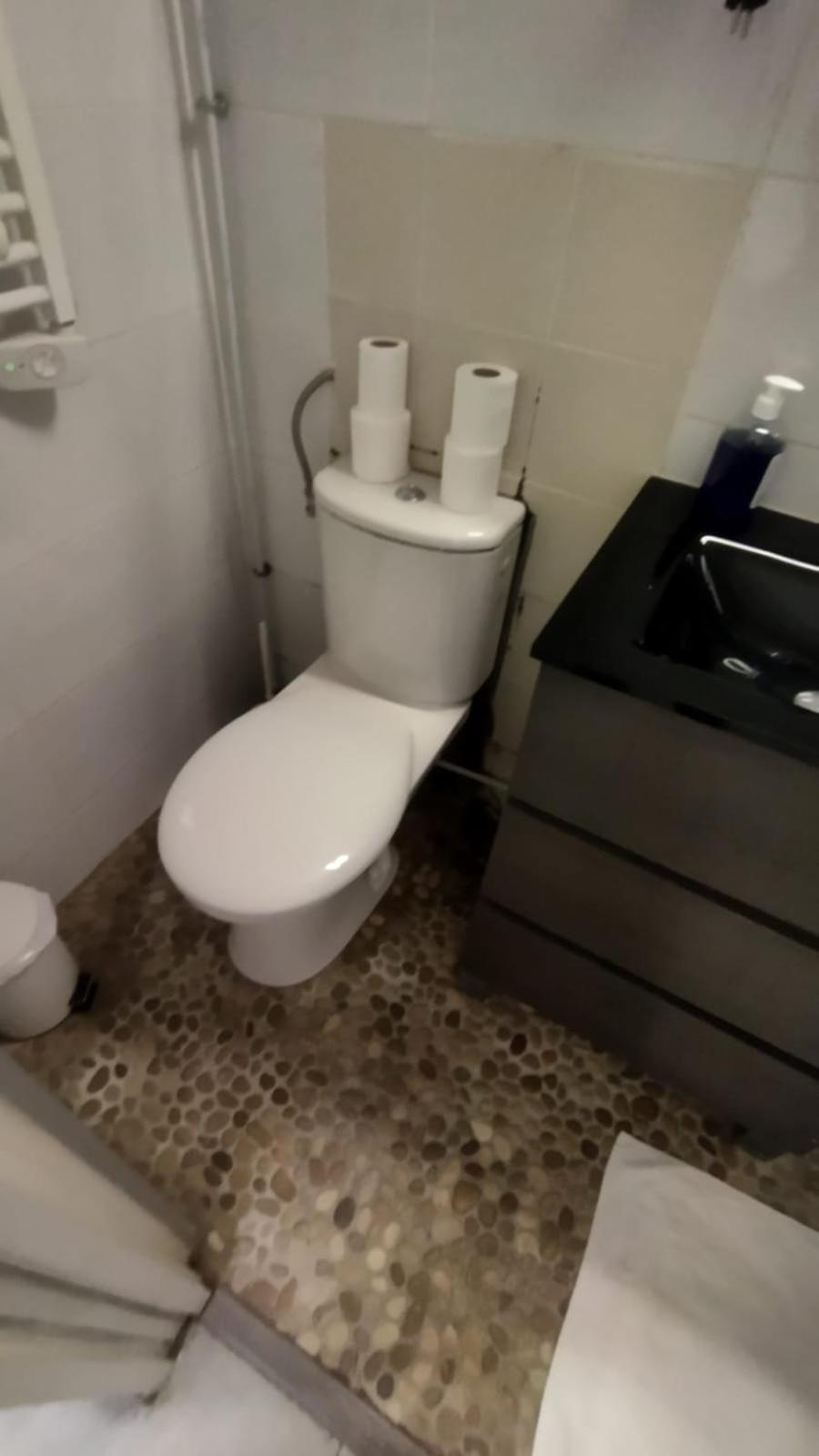 Apartament Le Marais Charm -Bright Studio With Elevated Sleeping Quarters Paryż Zewnętrze zdjęcie